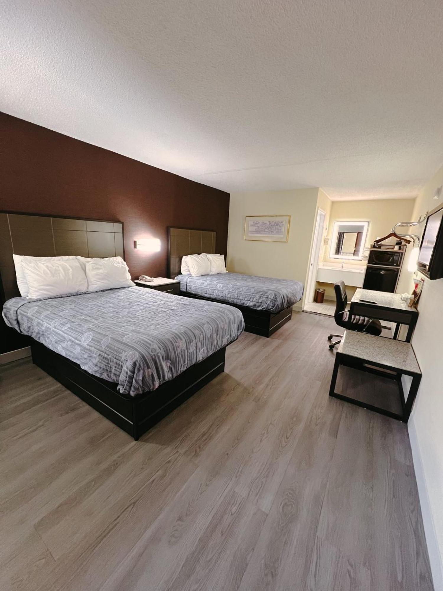 Travel Inn New Castle Airport Экстерьер фото