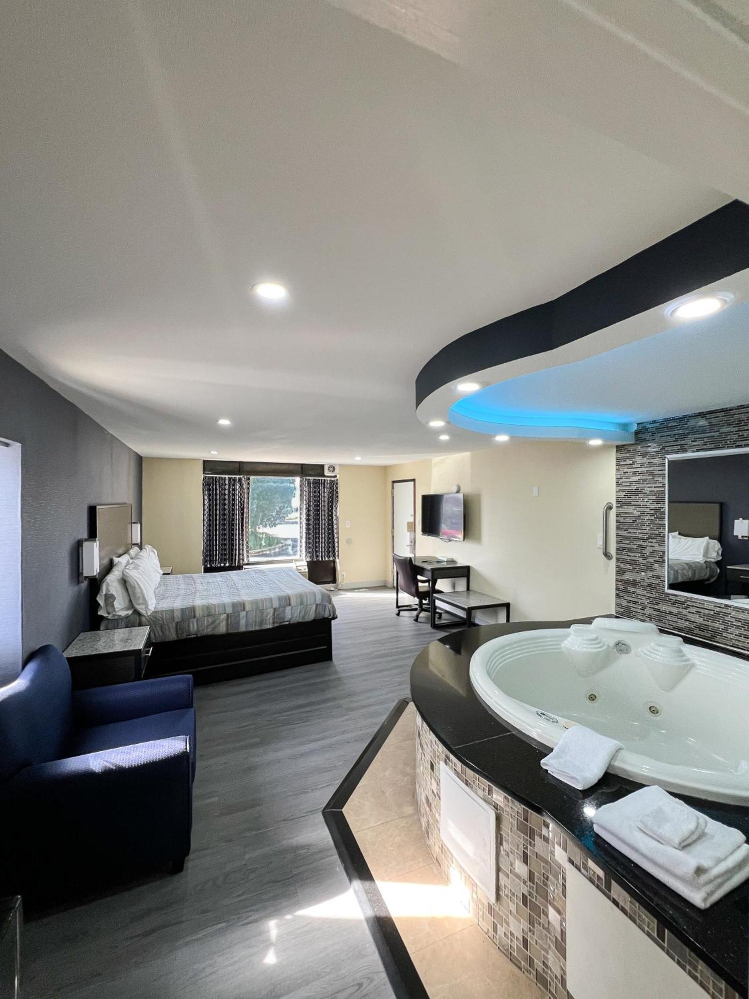 Travel Inn New Castle Airport Экстерьер фото