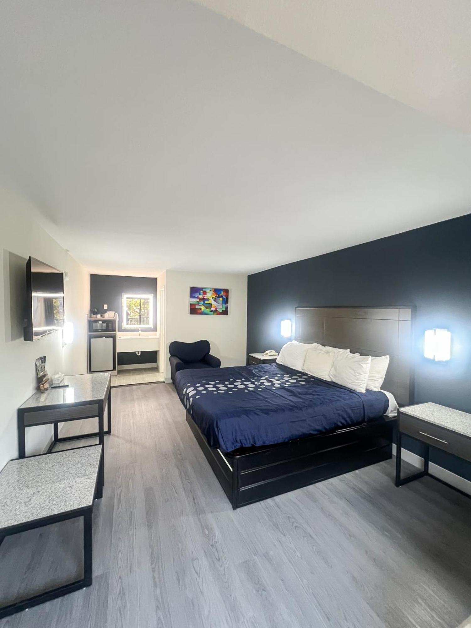 Travel Inn New Castle Airport Экстерьер фото